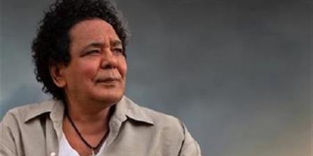 مصطفى كامل يطمئن جمهور الكينج محمد منير: "حالته مستقرة"