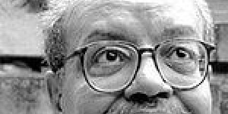 من صفحات "سندباد".. محيي الدين اللباد طفلًا يرسم بدايات الحلم