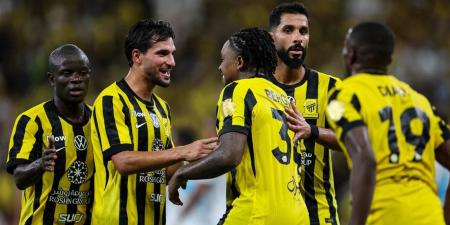 اتحاد جدة يفاوض مدرب فرنسا لتدريب الفريق