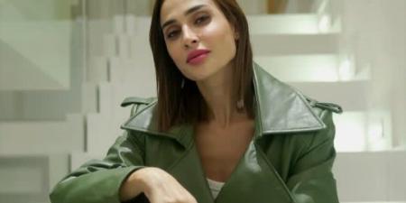 عرفت من ستوري.. آن الرفاعي طليقة كريم محمود عبد العزيز تفجر صدمة: سكت كتير علشان بيتي