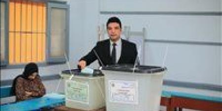 نائب محافظ سوهاج يدلي بصوته في انتخابات مجلس النواب ويؤكد: المشاركة في الاستحقاقات الانتخابية واجب وطني لا يتجزأ