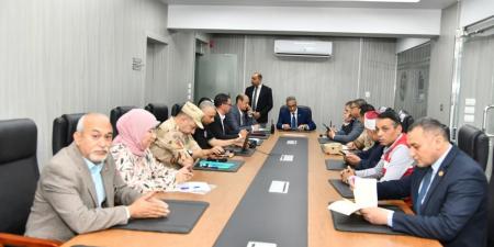 محافظ الفيوم يتابع العمل بجميع لجان انتخابات مجلس النواب