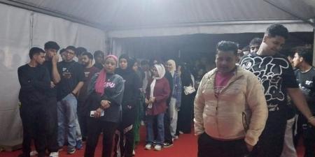 إقبال ملحوظ من الناخبين على لجان الاقتراع بلجان أكتوبر (صور)