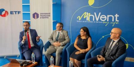 الجامعة الأهلية الفرنسية فى مصر توقع أول اتفاقية تدريب مهنى ثلاثية لربط التعليم بسوق العمل
