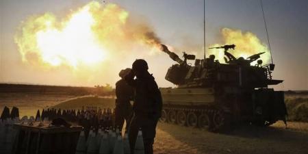 آليات جيش الاحتلال تطلق النار شرق مخيم البريج وصعوبات فى انتشال الشهداء