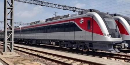 تشغيل القطار الكهربائي السريع "السخنة - مطروح" في 2027