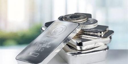 الفضة المحلية تتأثر بالتراجعات العالمية.. جداول أسعار الفضة الخام والسبائك