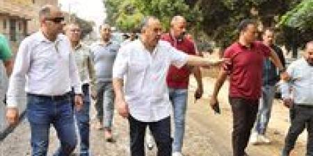 محافظ أسيوط يتفقد أعمال رصف طريق ريفا – موشا بطول 8.5 كم وبتكلفة 45 مليون جنيه