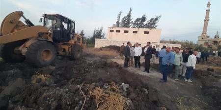 إزالة 9 حالات تعدٍ على أراضٍ زراعية خلال حملة إزالة مكبرة بدمنهور