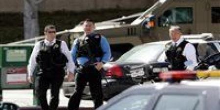 أطلق النار قبل أن يسأل من بالخارج… “قتل عاملة تنظيف بالخطأ” في إنديانا