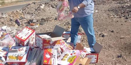 إعدام حلوى "شابو الغلابة" في فرشوط بعد ثبوت تلوثها ببكتيريا خطرة ومواد كيماوية