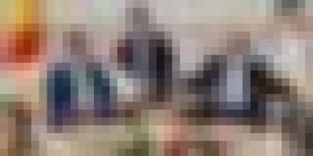 الوزير الأوّل يجري لقاءً مع نظيره الفيتنامي