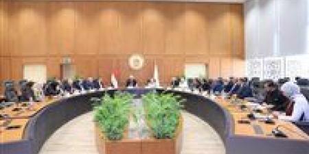 وزير التعليم العالي يرأس اجتماعًا تنسيقيًا موسعًا لأفرع الجامعات الأجنبية بالعاصمة الإدارية