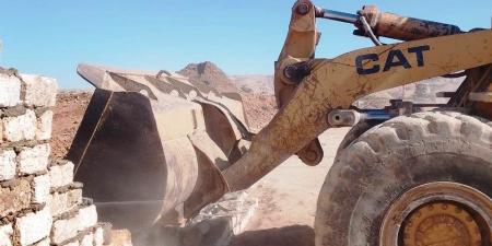 إزالة 441 حالة تعد على الأراضي الزراعية وأملاك الدولة بأسوان