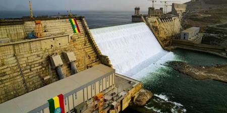 أزمة السودان وقضية سد النهضة.. شراقي: استهداف الدعم السريع لسدى جبل الأولياء ومروى تسبب فى البنية التحتية.. مرعى: الحرب تؤثر على الملفات الساخنة بالقرن الأفريقى وعلى رأسها السد الإثيوبي