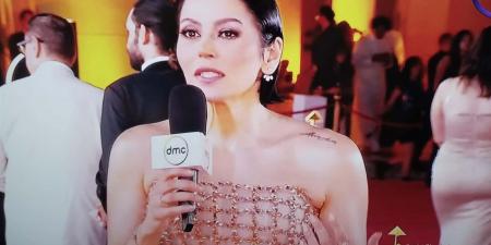 لقاء الخميسي في ختام مهرجان القاهرة: فكر حسين فهمي خطير وعايزة اقدم فيلم عن السلام