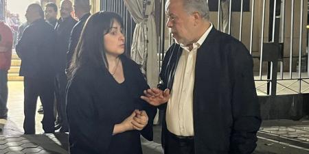 أشرف زكي ينفي منع هند عاكف من الظهور