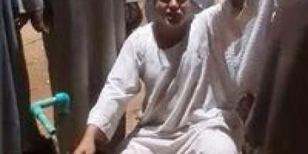 أسوان: أهالى القفايطة بنصر النوبة يشكرون الرئيس عبد الفتاح السيسى بعد تحقيق حلم تركيب الكهرباء والمياه