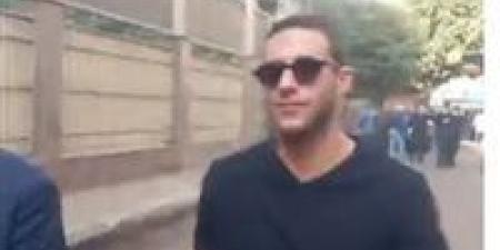 رمضان صبحي من قفص الاتهام: واثق في عدل ربنا