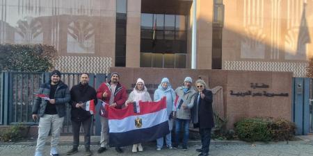استمرار توافد المصريين بألمانيا للإدلاء بأصواتهم في انتخابات النواب