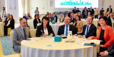 منال عوض: التحول إلى الصناعة الخضراء لم يعد رفاهية