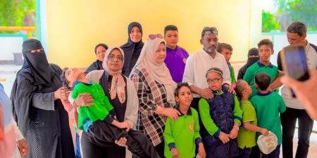 محافظ أسوان يتابع جهود وحدة تكافؤ الفرص لدعم أنشطة التمكين الاقتصادي والاجتماعي.. صور