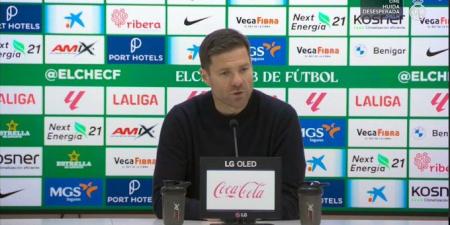 تشابي ألونسو بعد التعادل أمام إلتشي: لسنا سعداء.. وريال مدريد مطالب بالرد في أوقات الشدة