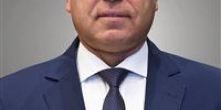 حقيقة وجود حسابات على مواقع التواصل باسم الفريق كامل الوزير 