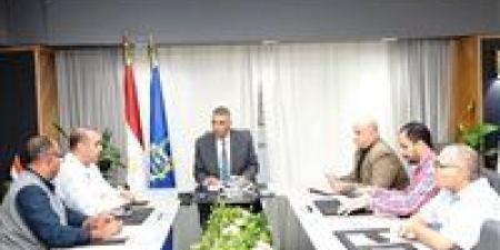 محافظ أسوان: توفير إعتمادات إضافية بـ 200 مليون لإستكمال مشروع الإحلال والتجديد بقرى نصر النوبة