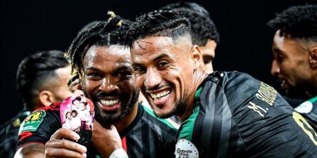 مدرب الجيش الملكي يجهز أشرف الحباسي لتعويض غياب "خابا" عن مواجهة الأهلي