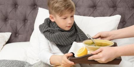 كيف نتعامل مع انتقائية الأطفال في الطعام… مرحلة طبيعية يمكن تجاوزها بهدوء