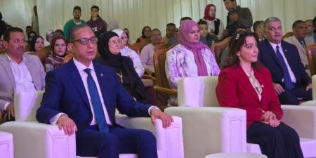 نجوم وإدارة مهرجان الفيوم الدولي لأفلام البيئة يشاركون في افتتاح مهرجان تونس للخزف والحرف اليدوية