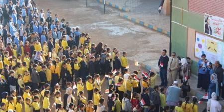 "التعليم” تنفي تحويل الدراسة أونلاين وتؤكد استقرار الأوضاع داخل المدارس