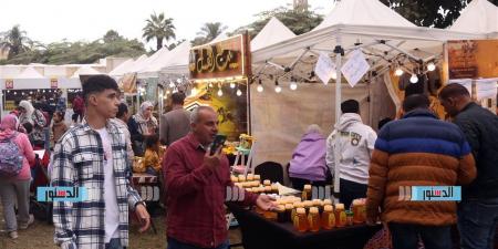 مهرجان العسل المصرى.. هذا هو أغلى وأندر نوع فى العالم (فيديو)