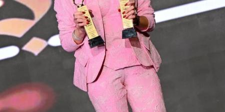 تكريم الإعلامية شريهان أبو الحسن كأفضل مذيعة منوعات عن برنامج "ست ستات" في ملتقى التميز والإبداع