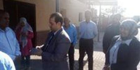 مدير مديرية العمل بالأقصر يتابع سير أعمال البرامج التدريبية وإلتزام المنشات بتنفيذ القانون