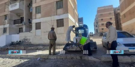 رئيس مرسى مطروح يوجه بمواصلة جهود الأحياء وقطاعات المدينة في رفع مستوي النظافة