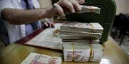 رفع الحد الأدنى للأجور ومنحة البطالة لتخفيف الأعباء الاقتصادية في الجزائر