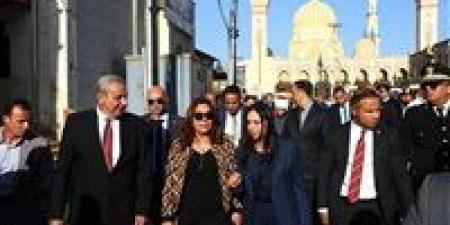 3 وزراء ومحافظ الغربية يتفقدون أعمال تطوير محيط مسجد السيد البدوي بطنطا