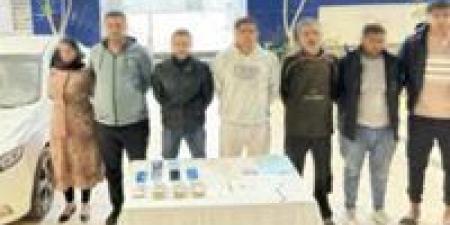 انتحلوا صفة شرطيين.. ضبط 7 أشخاص اختطفوا مواطن من منزله في البحيرة