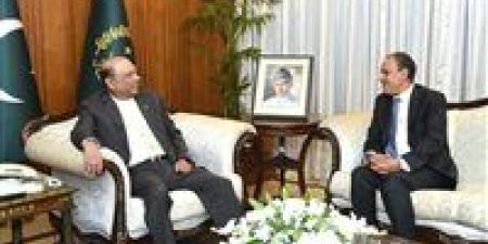 وزير الخارجية يسلم رسالة خطية من الرئيس السيسي إلى نظيره الباكستاني