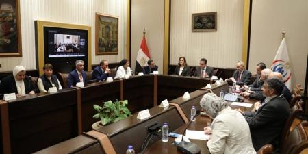 وزير الصحة يترأس اجتماع اللجنة الاستشارية العليا للتنمية البشرية