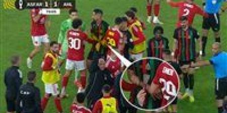 بعد أحداث الشغب أمام الأهلي.. الجيش الملكي يتخذ قراراً حاسماً بحق الجماهير المتورطة