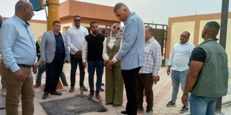 محافظ أسوان يعطي إشارة البدء للتشغيل التجريبي لمشروع الصرف المتكامل بقرية فارس