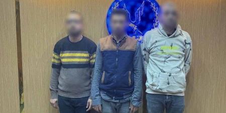 رصدتهم الكاميرات.. القبض على مروجى المواد المخدرة بالوراق