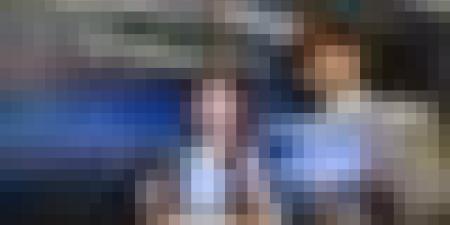 "سامسونج" تكشف عن أول هاتف ثلاثي الطي