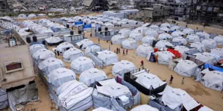 «لمواجهة قسوة الشتاء».. بريطانيا تعلن إرسال أكثر من 1,100 خيمة إلى سكان غزة