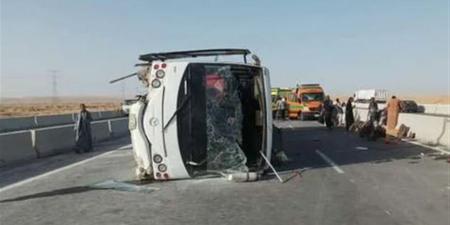 إصابة 28 شخصًا في حادث تصادم أتوبيس مع سيارة نقل بالشرقية