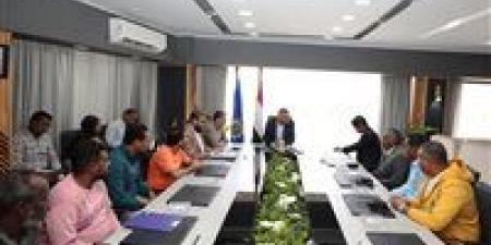 محافظ أسوان: إعداد خطة مبتكرة وغير تقليدية للإرتقاء بمنظومة النظافة العامة وتحسين المظهر الحضارى لزهرة الجنوب