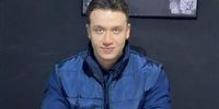 طلاق وفسخ خطوبة بسبب تعليق على الطبيب محمد المغربي.. كيف تحولت مزحة إلكترونية إلى أزمة أسرية؟